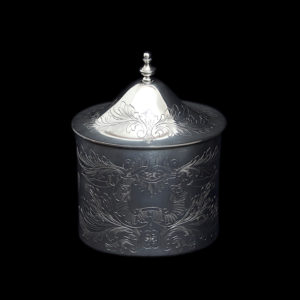 CAIXA DE CHÁ EM PRATA